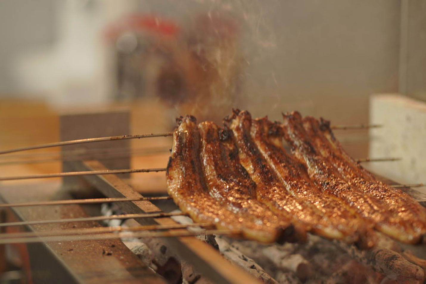  炭焼きうなぎ新栄[くわポチ限定　うな玉重　ペア]写真２